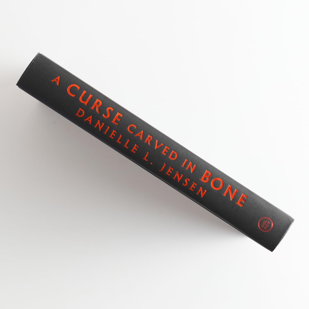 A Curse Carved in Bone (Saga of the Unfated #2) (Collector's Edition)